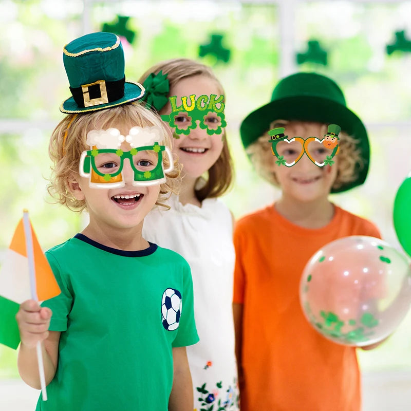 St. Patrick 's Day Decorations Lucky Irish Shamrock Saint Patrick